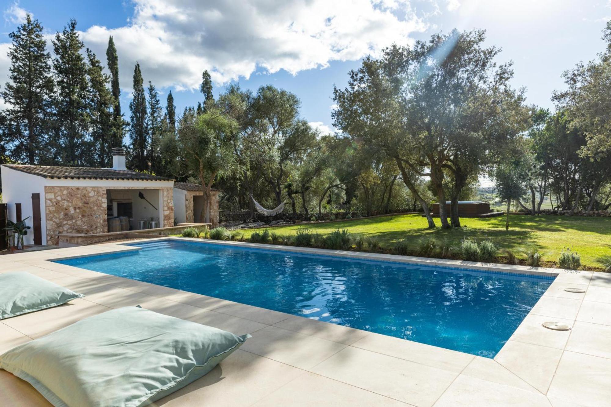 Es Mirador De Vernissa Jacuzzi Sauna Y Piscina Santa Margalida Eksteriør bilde