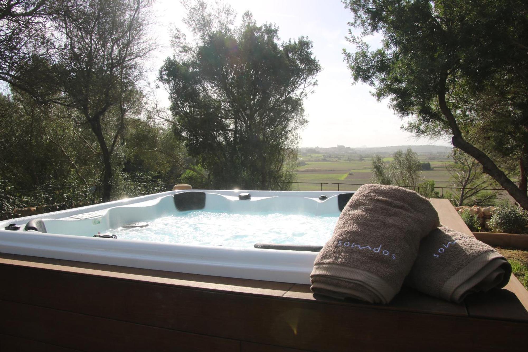 Es Mirador De Vernissa Jacuzzi Sauna Y Piscina Santa Margalida Eksteriør bilde
