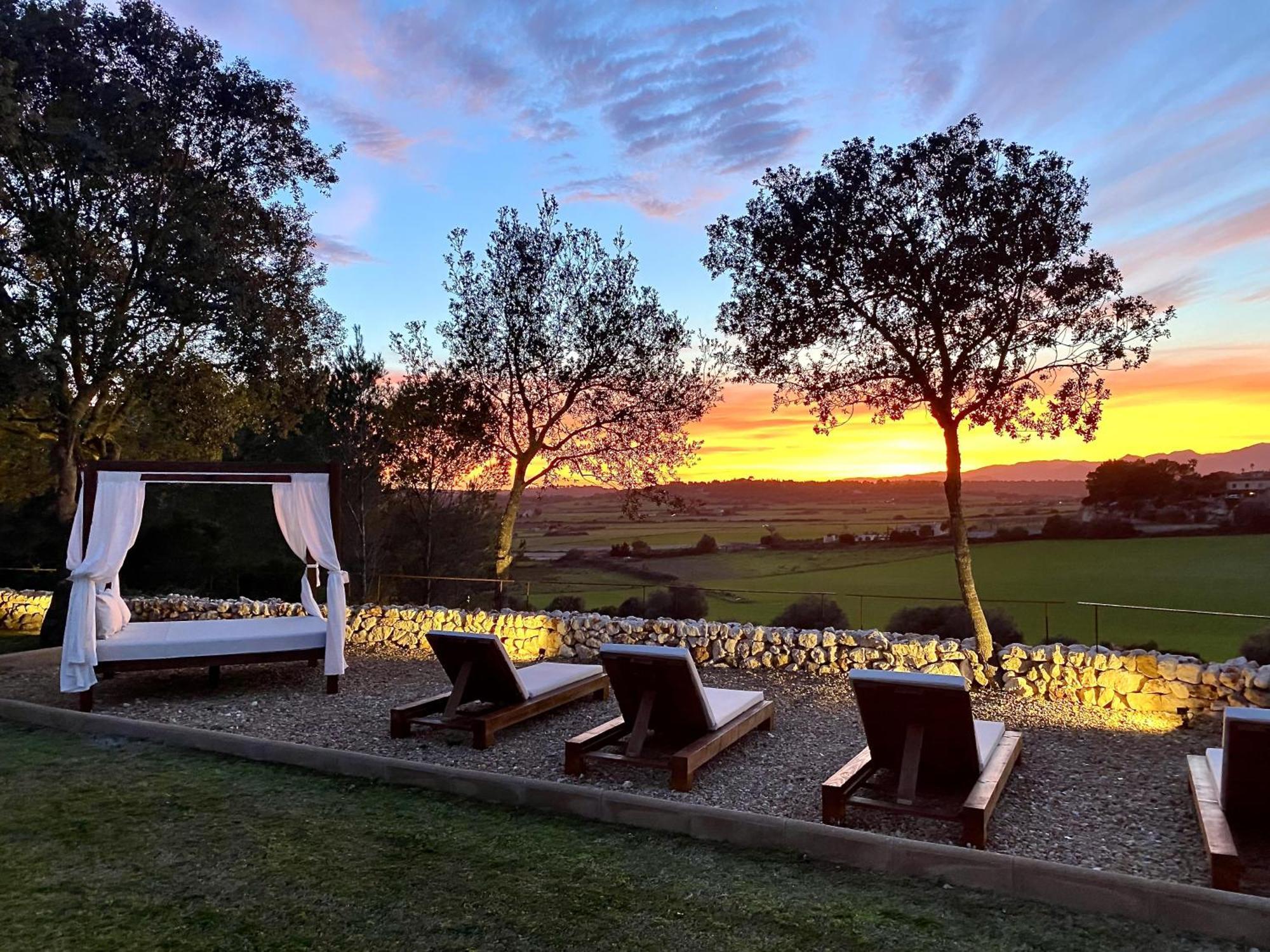 Es Mirador De Vernissa Jacuzzi Sauna Y Piscina Santa Margalida Eksteriør bilde